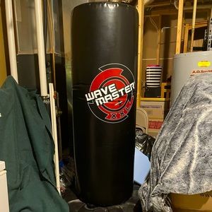 Century Wave Master XXL Punching bag / Kickboxing bag